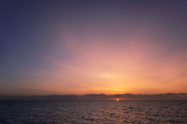 Sonnenaufgang über der Ostsee